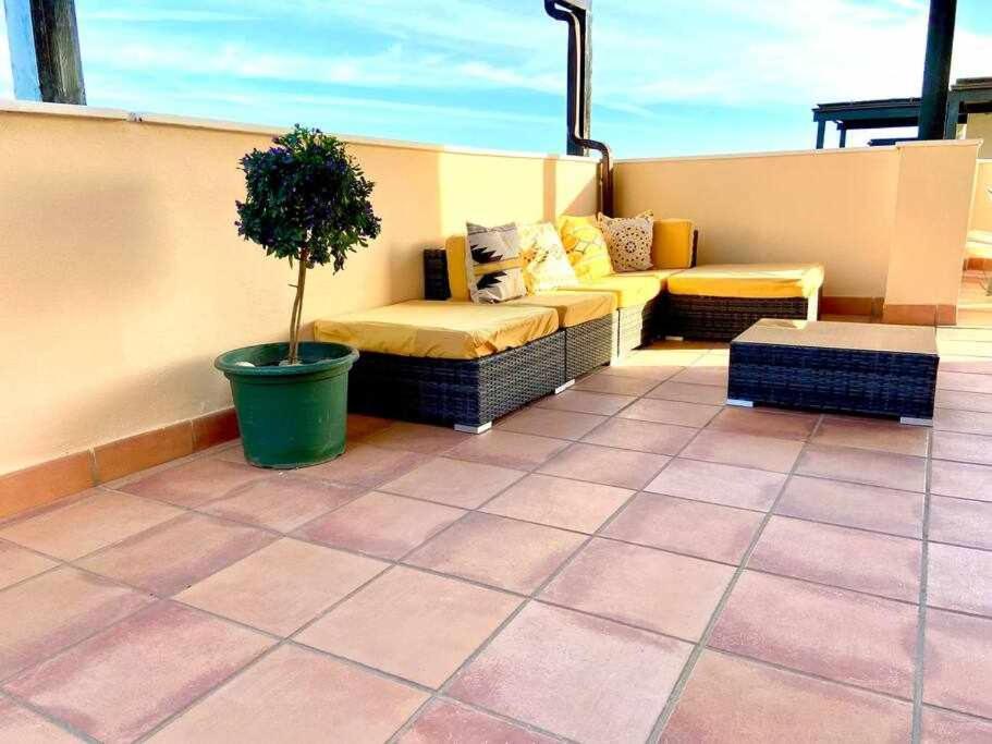 Sea View And Mountains By Solymar Holiday Torre Del Mar Extérieur photo